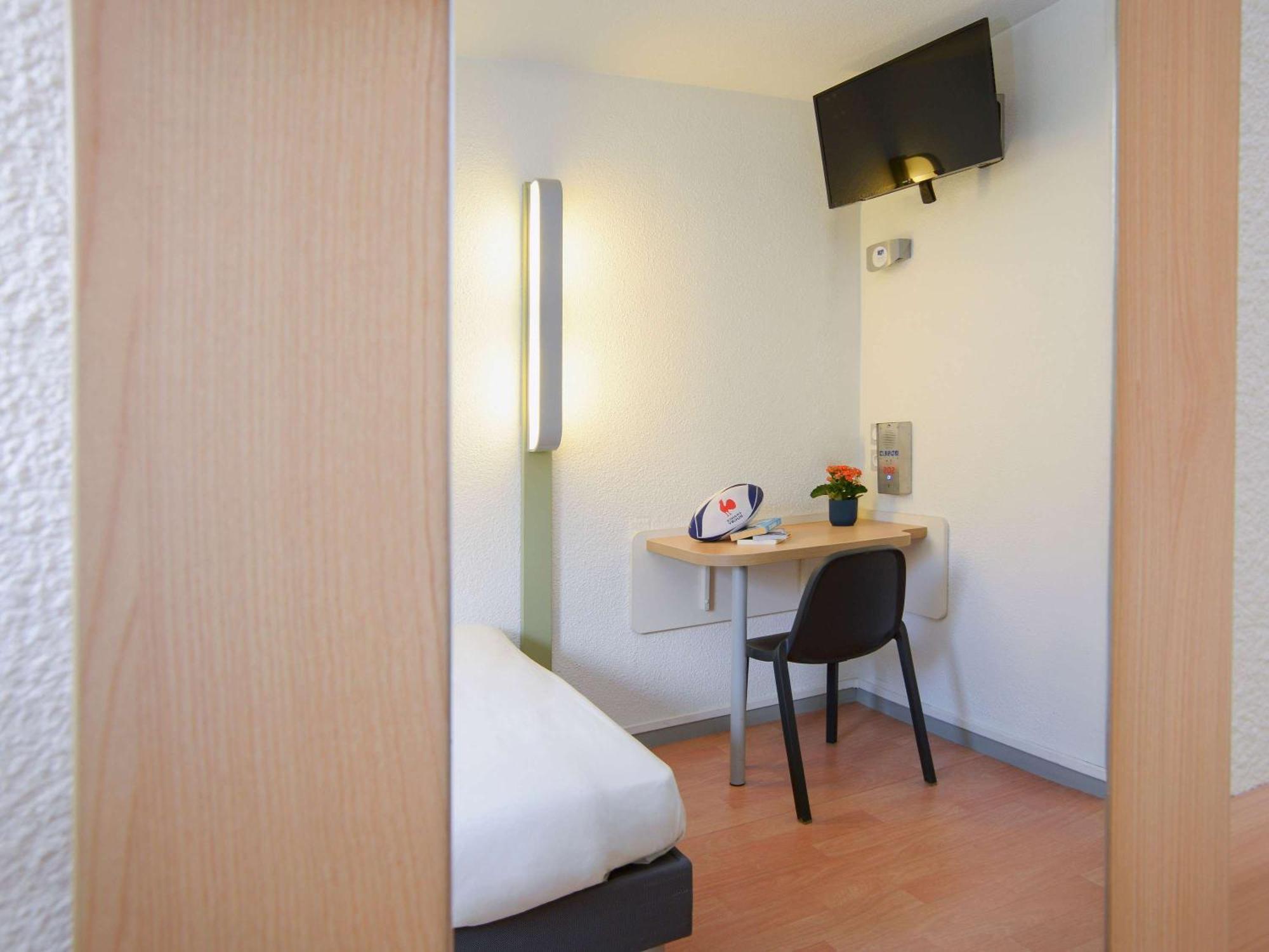 Ibis Budget Toulouse Centre Gare Exterior photo